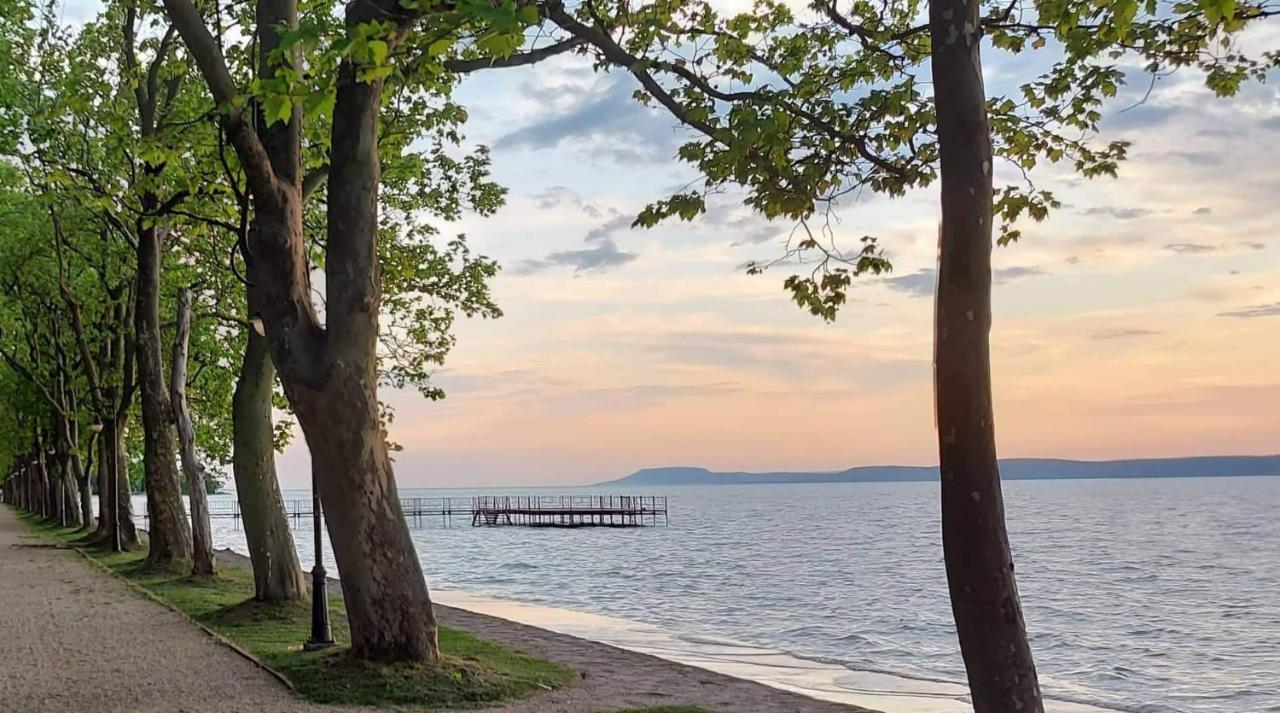 Kiss Apartman Juventus Balatonföldvár Exteriér fotografie