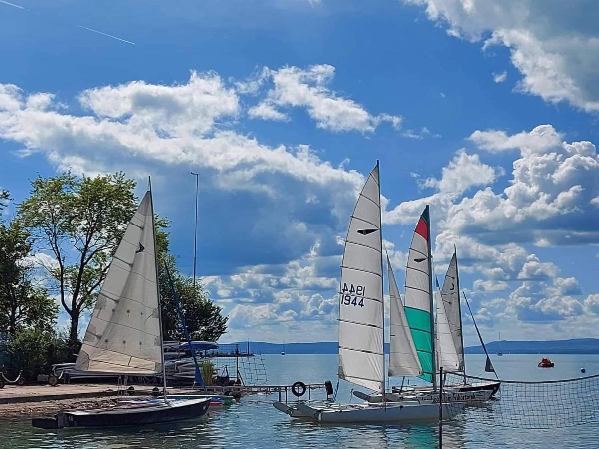 Kiss Apartman Juventus Balatonföldvár Exteriér fotografie
